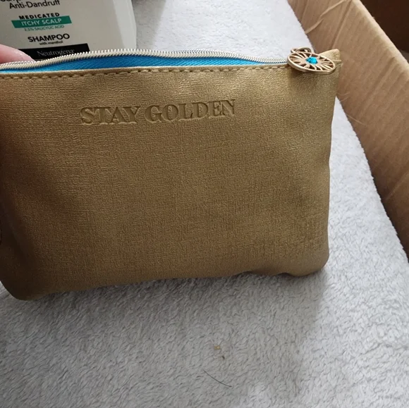 ipsy Gold Cosmetic Bag with Blue Lining - Picture 2 of 2